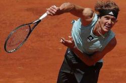 开云体育下载-法网碾压联合杯，西西帕斯状态火热