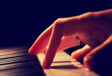 开云APP-皇马轻取巴西，格列兹曼制霸全场：足球盛宴背后的激情与荣耀