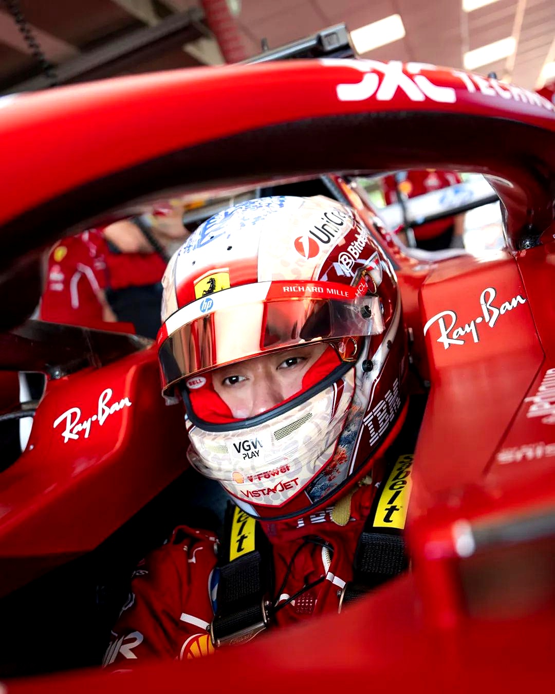 包含雷诺车队绝杀法拉利,周冠宇高光表现的词条 包含雷诺车队绝杀法拉利,周冠宇高光表现的词条